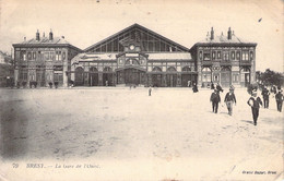 CPA FRANCE - 29 - BREST - La Gare De L'Ouest - Grand Bazar Brest - Brest