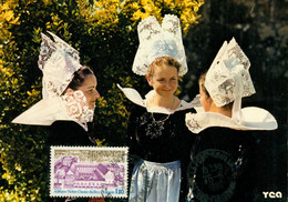 CP-22- La Forêt-Fouesnant- Jeunes Filles En Costumes Fouesnantais _Flamme Philatélique La Forêt De Fouesnant 1980 - La Forêt-Fouesnant