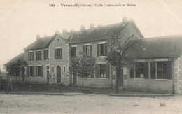 Verneuil * école Communale Et Mairie Du Village - Andere & Zonder Classificatie