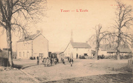 Toury * école Du Village * Enfants - Andere & Zonder Classificatie