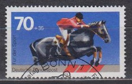 Reitsport, BRD  968 , O   (B 1561) - Springreiten