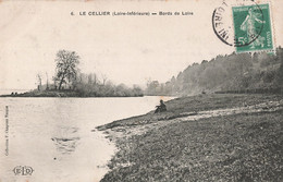 44 Le Cellier CPA Bords De Loire - Le Cellier