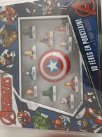 Coffret De 10 Fèves Avengers Plus Un Sujet Exclusif (neuf Sous Blister) - Comics