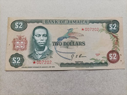 Billete De Jamaica De 2 Dólares, Año 1977, Nº Bajisimo 007202, Very Very Rare With An Asterisk - Giamaica