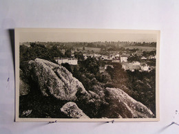 Delcampe - Falaise - Les Rochers Du Mont Mirat - Falaise