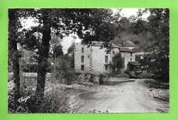 MOULIN A EAU + Carte Postale Neuve : BUSSIERE POITEVINE - Le Moulin Du QUEROUX Et La Gartempe + Ed. THEOJAC 28-6 - Bussiere Poitevine