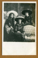 " PRINCESSES ANTONIA, CHARLOTTE, HILDA DE LUXEMBOURG "  Carte Photo (1912) - Famiglia Reale