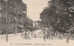 CHALONS-SUR-MARNE. -  Avenue De La Gare. Belle Animation - Châlons-sur-Marne