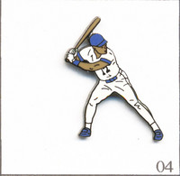 Pin's Sport - Baseball / “Le Frappeur“. Estampillé Démons Et Merveilles. EGF Base Noire. T921-04 - Béisbol