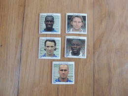 5 MAGNETS  DE FOOTBALL - CYRILL MAGNIER, PIERRE DELBOCK, PIUS N'DIEFI, OLIVIER KAPO, OLIVIER QUINT, AUXERRE ET SEDAN - Sports