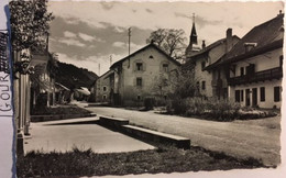 CPSM 74 Haute Savoie Bonne Sur Menoge Haute Bonne Intérieur Du Village, éd GIL, Non écrite - Bonne