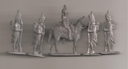 Lot De 5 Figurines Anciennes à Peindre - Militaires