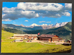 Hornberg Ob Saanenmöser/ Oldtimer Autos/Albristhorn, Altels, Rinderhorn, Steghorn, Grosstrubel, Wildstrubel - Trub