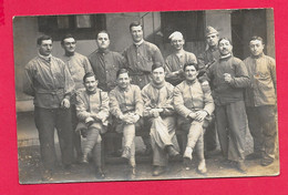 Cpa  Carte Photo Poilus, Groupe, 63ème Régiment, Belle Carte - Characters