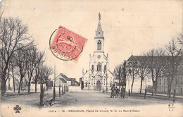 CPA FRANCE - 36 - ISSOUDUN - Place De Vouet - ND De Sacré Coeur - MTIL - Issoudun