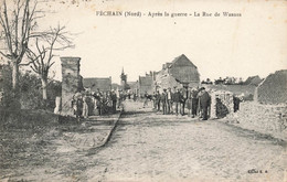 Féchain * La Rue De Wasnes * Villageois - Autres & Non Classés