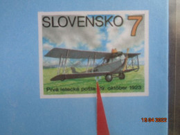 AÉROGRAMME - VÝROBNÁ CHYBA č. 4 - Bledomodrý Krúžok Pod Trupom Lietadla Prerušený Spodným Krídlom - Lettres & Documents