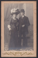 VIEILLE PHOTO MONTEE - COUPLE - CHAPEAU - MODE 16.5 X 10.5CM - Oud (voor 1900)