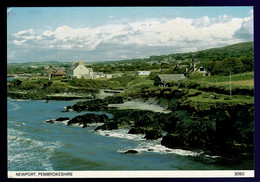 Ref 1590 - 1994 Postcard - Harbour & Houses - Newport Pembrokeshire Wales - Pembrokeshire
