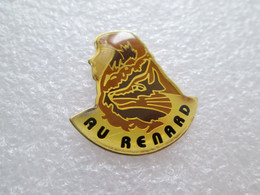 PIN'S    ANIMAUX   AU  RENARD - Animaux