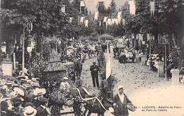 CPA - France - 31 - LUCHON - Bataille De Fleur Au Parc Du Casino - Drapeau Français - Luchon