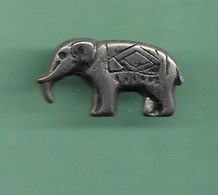 ELEPHANT *** N° 8 *** 1043 (14-3) - Animaux