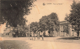 CPA - Belgique - Landen - Place Du Marché - Edit. Vve Dascher - Nels - Oblitéré Landen 1926 - Animé - Enfant - Landen