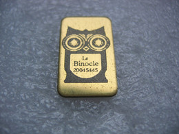 Pin's Chouette - Hibou, Le Binocle 20045445 (version Couleur Noire) - Animaux