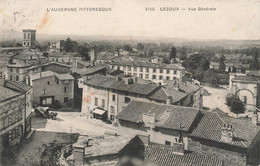 Lezoux * Vue Générale Et Place Du Village - Lezoux