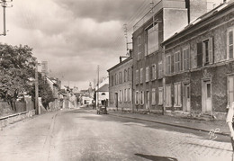 BONNIERES  -  78  -  Rue Marcel Sembat - Vieille Voiture - Bonnieres Sur Seine