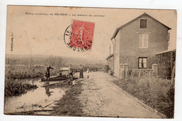 CPA Le Chesne 08 Ardennes étang Supérieur De Bairon Maison Du Pêcheur Barque Homme Amenant Du Poisson éd Suscillon - Le Chesne