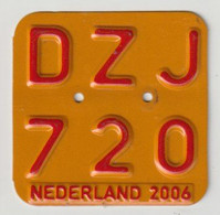 License Plate-nummerplaat-Nummernschild Moped-wheelchair Nederland-the Netherlands 2006 - Plaques D'immatriculation