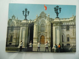 Cartolina Viaggiata "LIMA El Palacio De Gobierno" 1973 - Pérou