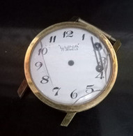 MONTRE  MECANIQUE EN ETAT DE PIECES DETACHé SANS MOTEUR BOITIER ET CADRON - Horloge: Antiek