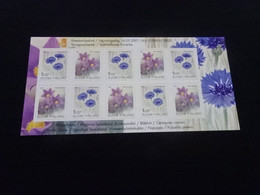 M12997 - Sheet Self-adhesive Finland 2001 - Blue Cornflower And Pulsatilla Patens - Unused Stamps