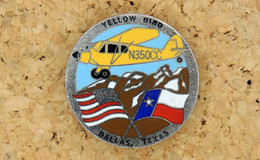 Insigne USAF 1951 PIPER PA-18 Yellow Bird Dallas-Texas Métal Chromé émail Fixation Pin's - Armée De Terre