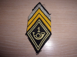Losange De Bras 1er Bataillon De Chasseurs à Pied - Mécanisé - Porté - BCP - Cor - Uniformes