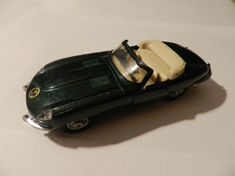 Maisto  1/38  Jaguar E Cabriolet    *** 3181 *** - Maisto