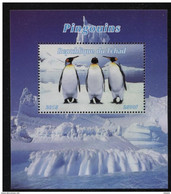 HB FAUNA   ///  (C077)  FAUNA  -  AVES - Pinguini