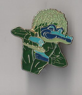 PIN'S THEME ANIMAUX   CROCODILE  CHANTEUR - Animaux