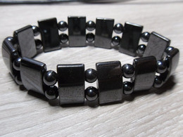 BRACELET En METAL - DIAMETRE ENVIRON 6 CM - Armbänder