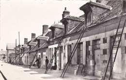 VIERZON Vieilles Maisons Ou L'on Accédait Jadis à L'etage Que Par Une Echelle Dite Carte Photo - Vierzon