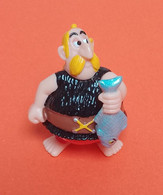 Astérix : Figurine Ordralfabetix ( Voir Photos ). - Figurine In Plastica