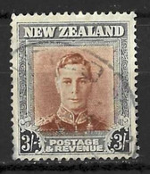 NEW ZEALAND.......KING GEORGE VI..(1936-52..)..." 1947.."......3/-......SG689.......BENT CORNER......USED... - Gebruikt