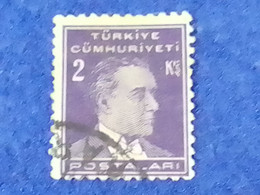 TÜRKİYE- 1930- 40-     2K    BİRİNCİ   ATATÜRK  DAMGALI - Oblitérés