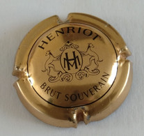 PLAQUE DE MUSELET DE CHAMPAGNE " HENRIOT BRUT SOUVERAIN " NOIR SUR OR - Henriot