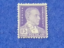 TÜRKİYE- 1930- 54-     15K      ATATÜRK  DAMGALI - Used Stamps