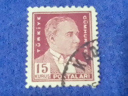 TÜRKİYE- 1930- 54-     15K   BİRİNCİ   ATATÜRK  DAMGALI - Gebraucht