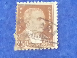 TÜRKİYE- 1930- 54-    250K    BİRİNCİ  ATATÜRK  DAMGALI - Used Stamps