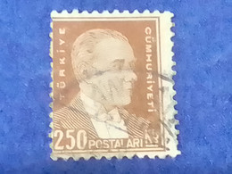 TÜRKİYE- 1930- 54-    250K    BİRİNCİ  ATATÜRK  DAMGALI - Used Stamps